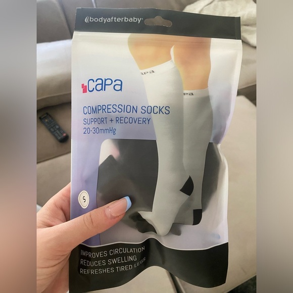 Maternity Compression Socks - Picture 2 of 3